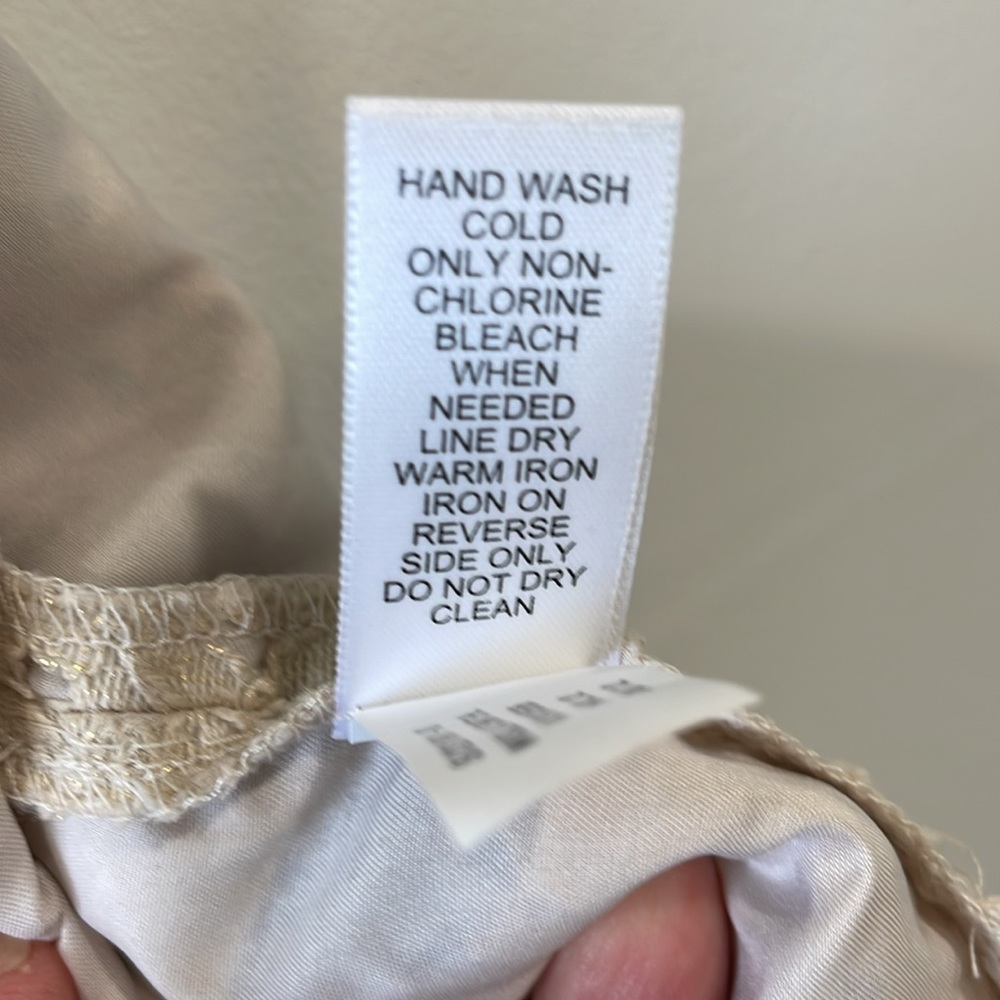 NWOT Banana Republic Sleeveless Top - Picture 8 of 9